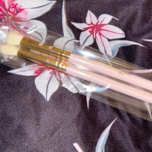 SLMISSGLAM Jeweled Pink Eye Brush Duo, Brand New